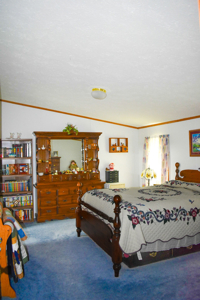 Country Home and Land for Sale near Vienna, Missouri - image 35