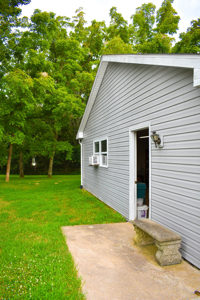 Country Home and Land for Sale near Vienna, Missouri - image 8