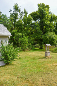 Country Home and Land for Sale near Vienna, Missouri - image 39