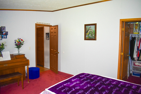 Country Home and Land for Sale near Vienna, Missouri - image 27