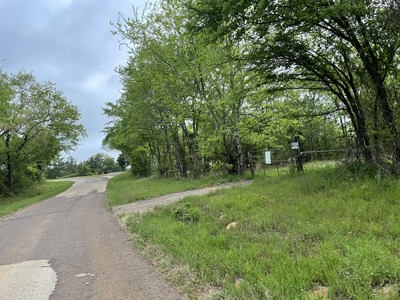 East TX Hunting & Recreational Land with Lake for Sale in Lindale - image 7