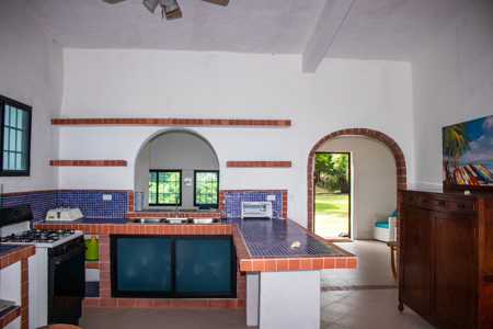 Beachfront Retreat with 2 Homes for Rent, Punta Caelo, San Carlos - image 26