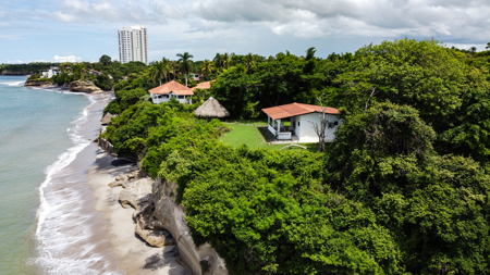 Beachfront Retreat with 2 Homes for Rent, Punta Caelo, San Carlos - image 1