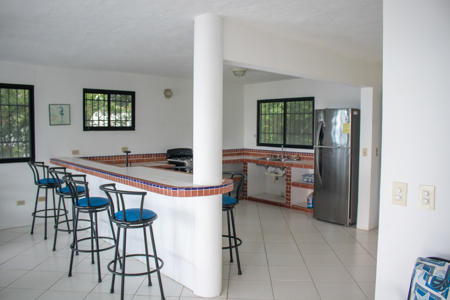 Beachfront Retreat with 2 Homes for Rent, Punta Caelo, San Carlos - image 9