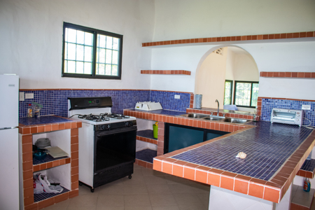 Beachfront Retreat with 2 Homes for Rent, Punta Caelo, San Carlos - image 17