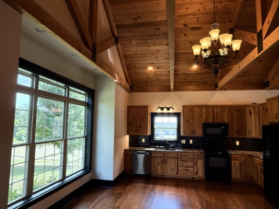 Custom Built Craftsman Home & 1.11 Acre Lot For Sale At Auction - image 14