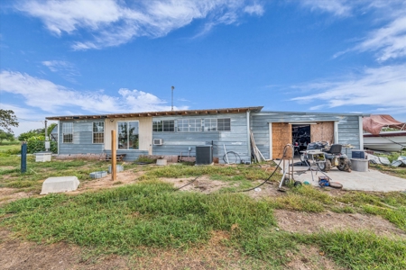 Turn-key Breeder Poultry Farm in Riesel, Texas - image 20