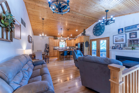 Country Home for sale in the Missouri Ozarks - Shannon County - image 10