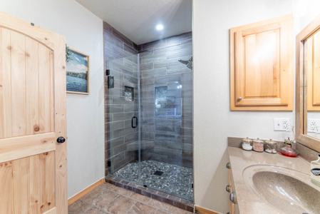 Country Home for sale in the Missouri Ozarks - Shannon County - image 9