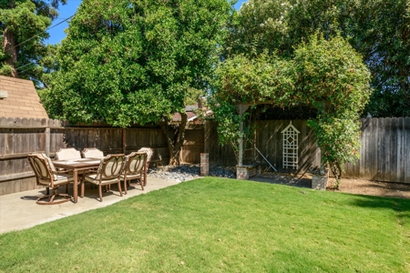 Woodland, CA Single Story Homes For Sale - image 32