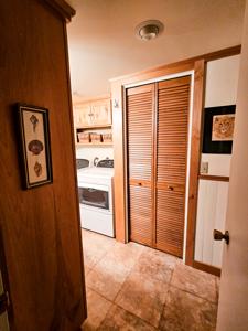 Home on 2.2 Creekfront Acres – Lincoln, MT - image 24