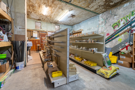 Pelham Feed & Seed - Turn key Business - image 7