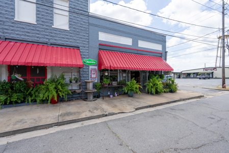 Pelham Feed & Seed - Turn key Business - image 44