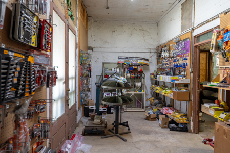 Pelham Feed & Seed - Turn key Business - image 22