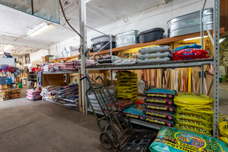 Pelham Feed & Seed - Turn key Business - image 6