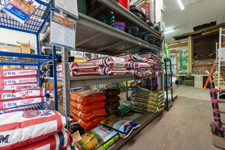 Pelham Feed & Seed - Turn key Business - image 4
