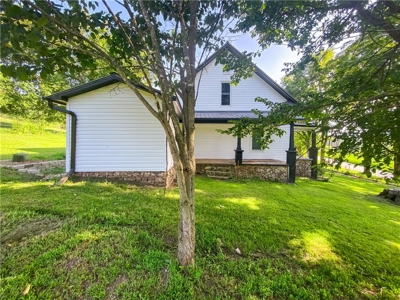 Remodeled 3 Bed 3 Bath Farm House in Alpena, Ar For Sale - image 20