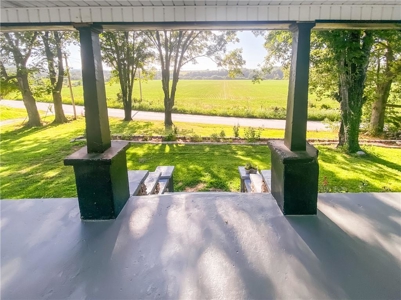 Remodeled 3 Bed 3 Bath Farm House in Alpena, Ar For Sale - image 5