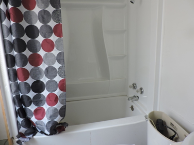 Great FIRST TIME Homeowner or INVESTMENT Property! - image 5