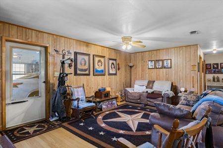 Country Home for sale in Alba, TX - image 3