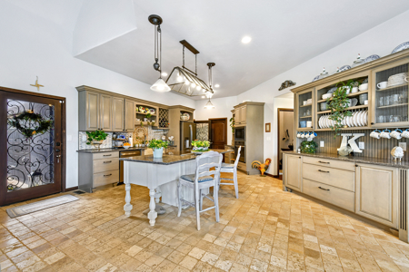 Luxury French Provincial Home on 35 Acres in Florissant, CO - image 11