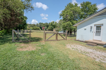 Home for sale in Lawrenceburg TN - image 17