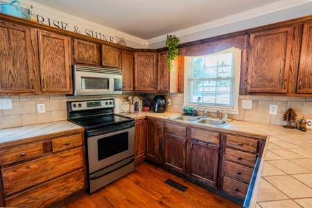 Home for sale in Lawrenceburg TN - image 13