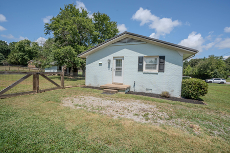 Home for sale in Lawrenceburg TN - image 18