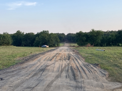 Outstanding 4.09 Acre Tract In Ridgeview Estates - image 6