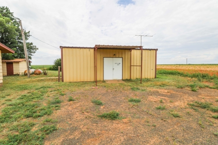 260.47+/- Acre Irrigated/Dryland Farm w/House in Castro County - image 47