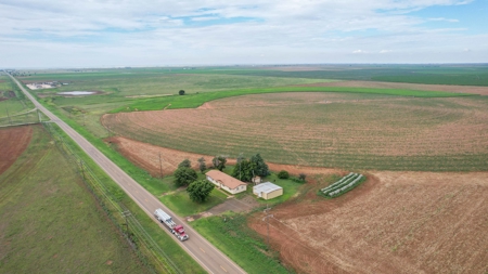 260.47+/- Acre Irrigated/Dryland Farm w/House in Castro County - image 1