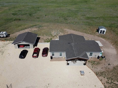 Country Oasis 360 Degree Mountain view Home - image 6