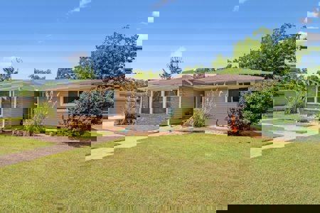 Pryor, Oklahoma Home in Town For Sale - image 2