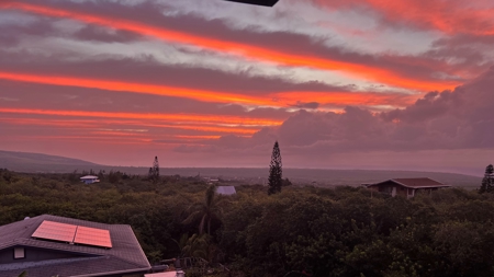 Big Island 4-bed, 2.5-bath home w/ ohana near Punalu‘u Black Sand - image 6