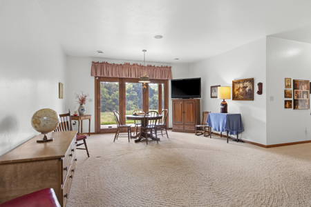Beautiful Remington Ridge Walkout Ranch Condo De Pere WI - image 21