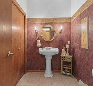 Beautiful Remington Ridge Walkout Ranch Condo De Pere WI - image 8