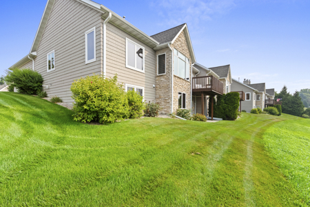Beautiful Remington Ridge Walkout Ranch Condo De Pere WI - image 31