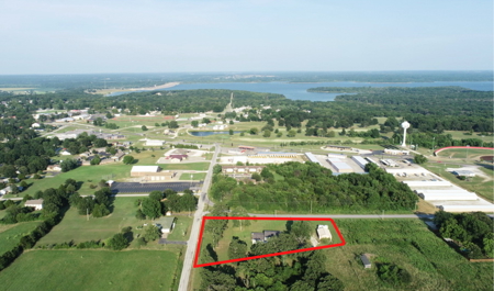 Spacious Country Home on Small Acreage Near Stockton Lake, MO - image 49