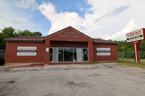 Fort Worth TX Retail Building For Sale