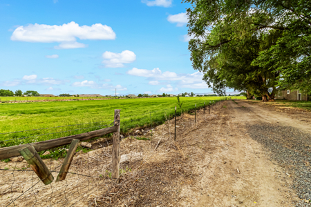 Farmhouse on Productive Acreage – Fruita, CO - image 9