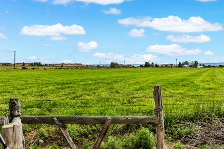 Farmhouse on Productive Acreage – Fruita, CO - image 12