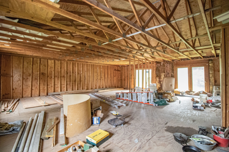 Home in Anamosa, IA for Auction - image 13
