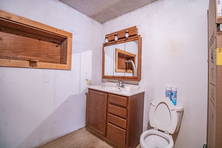 Home in Anamosa, IA for Auction - image 12