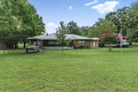 Home in Trenton, FL on 5 Acres - image 10