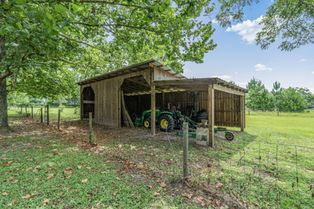 Home in Trenton, FL on 5 Acres - image 28