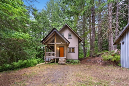 Off-Grid Cabin in Gifford Pinchot Near Reservoirs - image 15