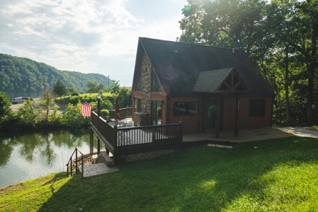 Lakefront Home for Sale at Auction in Pulaski, VA! - image 1