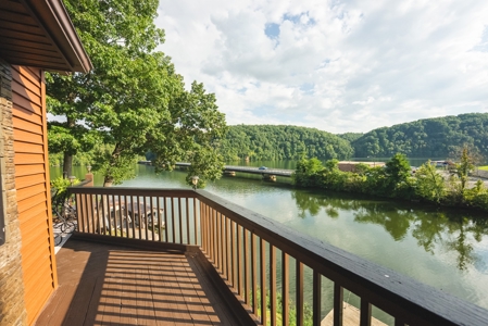 Lakefront Home for Sale at Auction in Pulaski, VA! - image 7