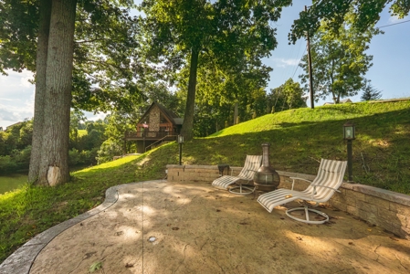Lakefront Home for Sale at Auction in Pulaski, VA! - image 11