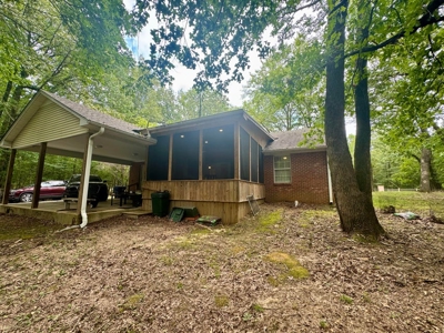 Country Charm Just Minutes from Booneville, MS - image 33